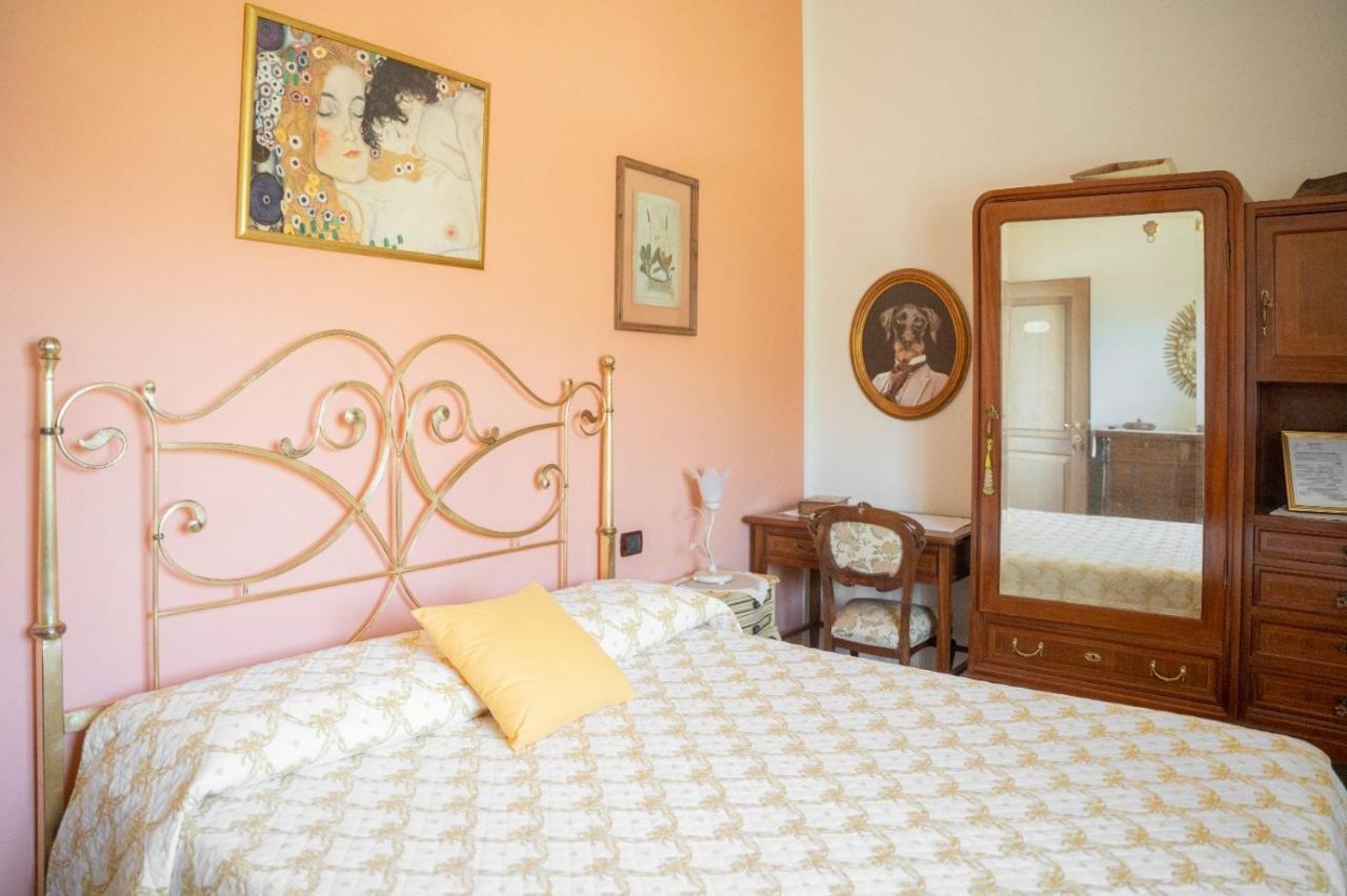 La Casa Di Menny Maison De Campagne Монелья Экстерьер фото